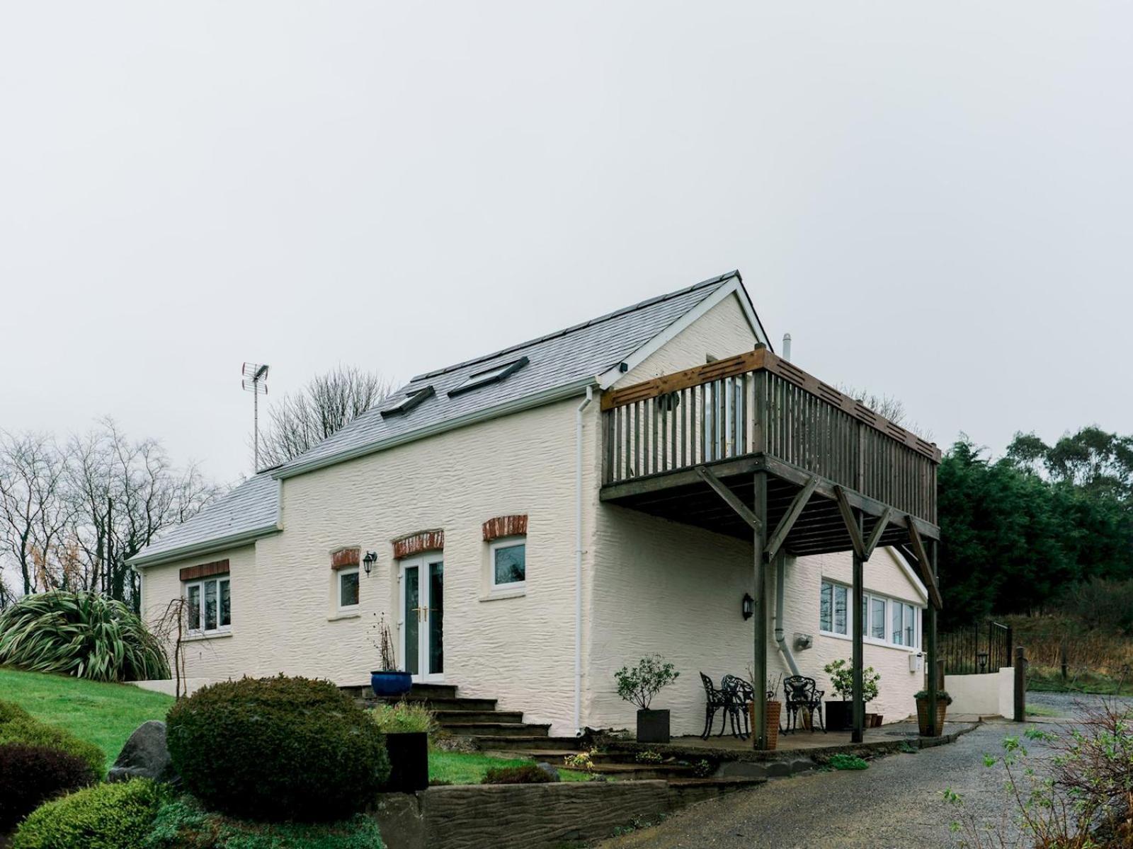 Pass The Keys Peaceful & Coastal 2 Bedroom Cottage Cardigan Exterior foto